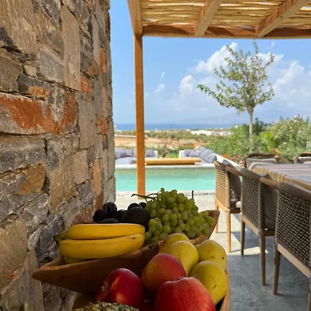 فيلة The Nine Graces- Liv, Stunning Views, Pool