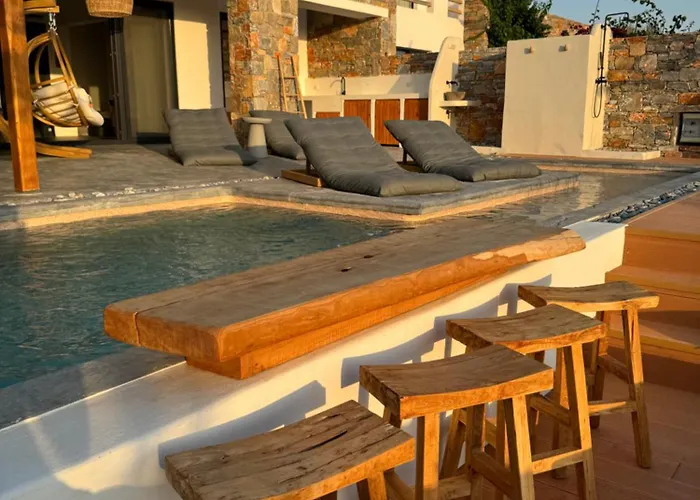 The Nine Graces- Liv, Stunning Views, Pool Villa *