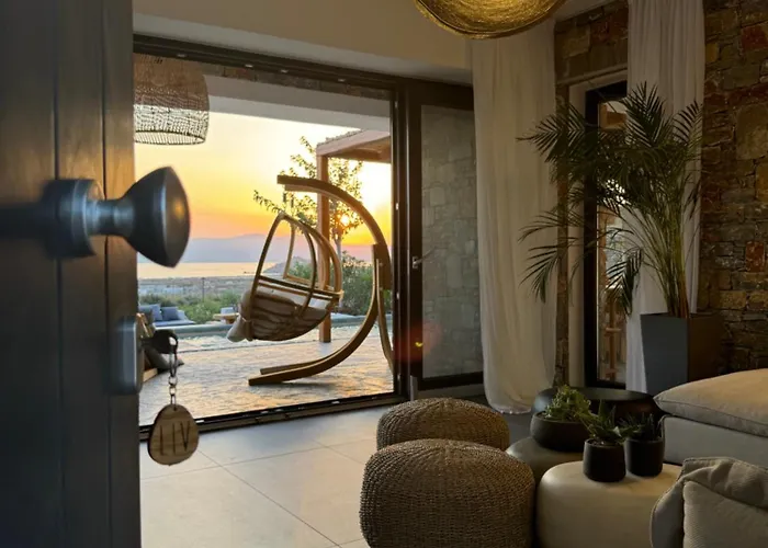 Villa The Nine Graces- Liv, Stunning Views, Pool *