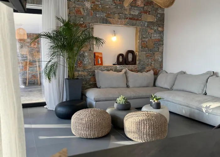 The Nine Graces- Liv, Stunning Views, Pool