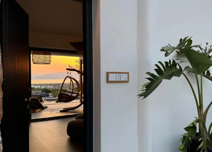 The Nine Graces- Liv, Stunning Views, Pool Villa *