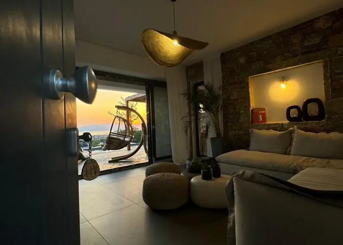 The Nine Graces- Liv, Stunning Views, Pool