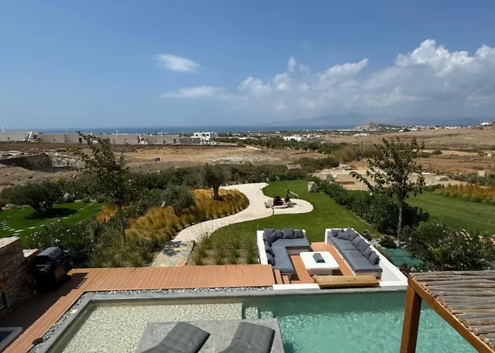 The Nine Graces- Liv, Stunning Views, Pool Villa *