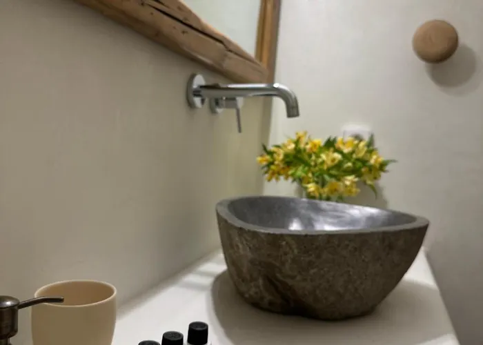 Villa The Nine Graces- Liv, Stunning Views, Pool *